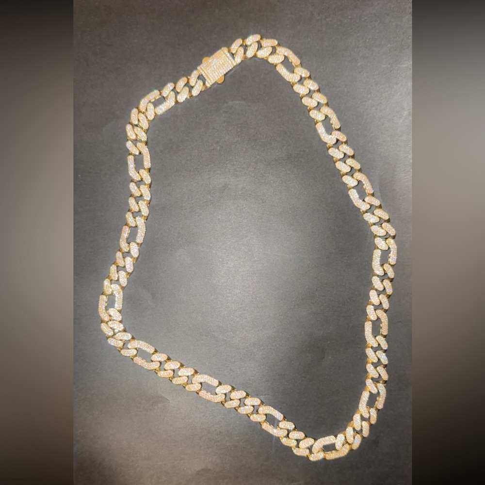 26 inch 
14 karat gold 
Cuban Link 
13 mm 
73.81 gram